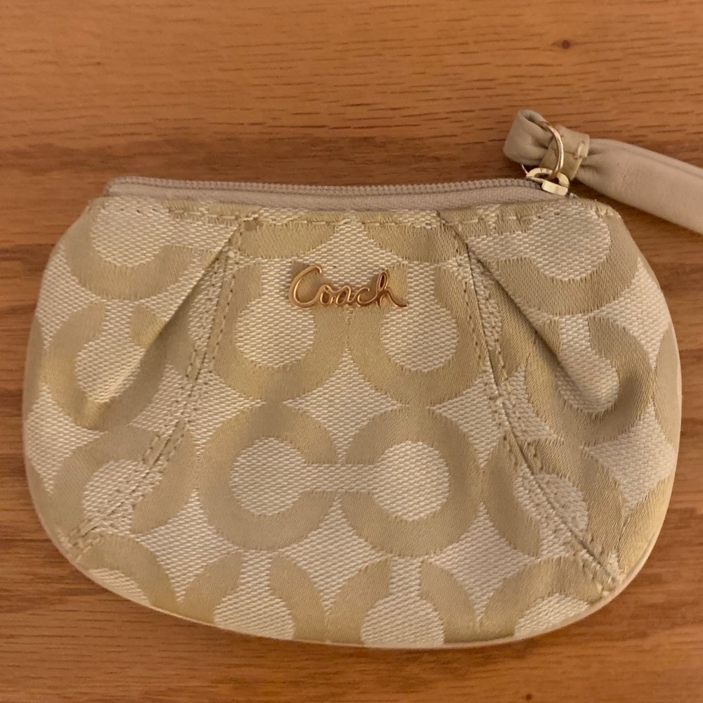 Coach logo coin purse